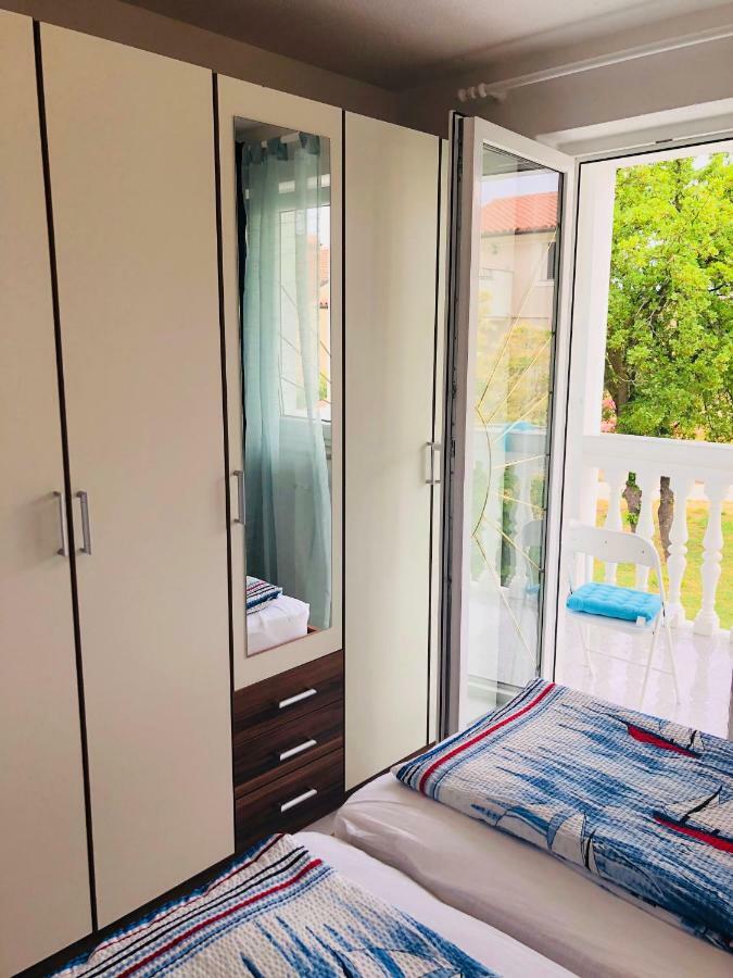 Guest House Jadro ロヴィニ エクステリア 写真