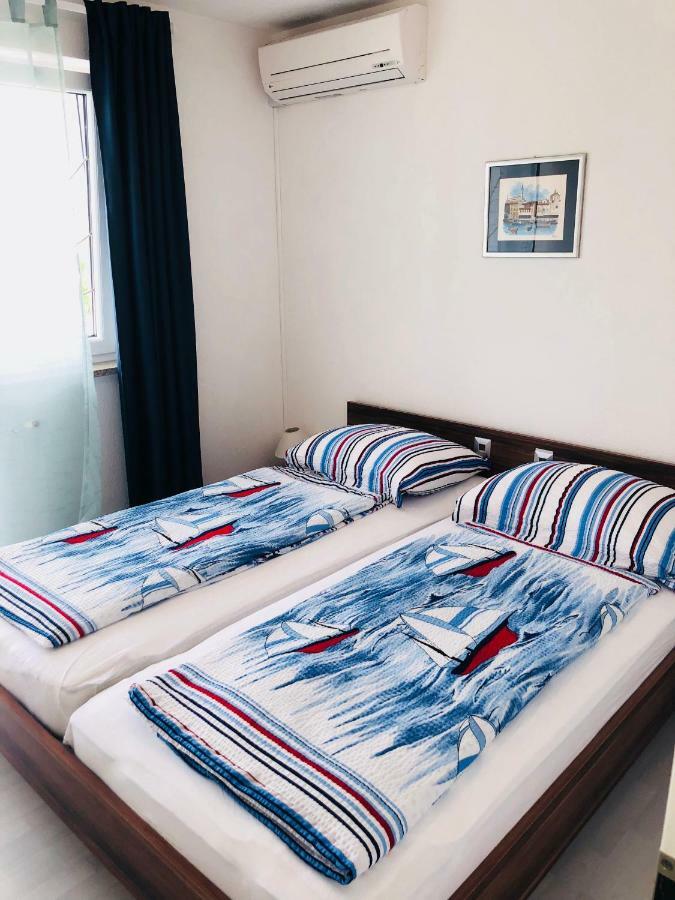 Guest House Jadro ロヴィニ エクステリア 写真