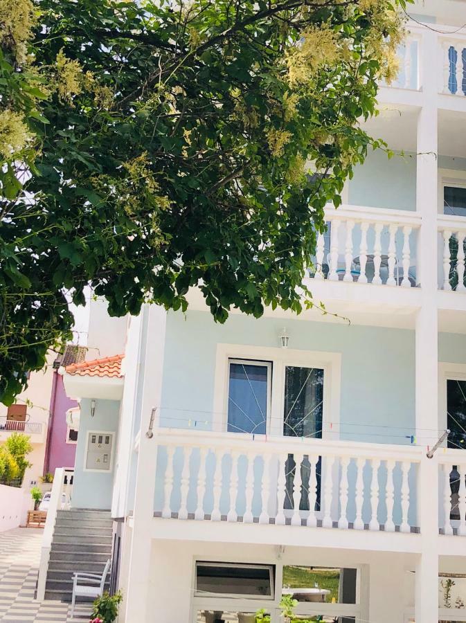 Guest House Jadro ロヴィニ エクステリア 写真